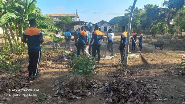  இராணுவ முகாமில் கடமையாற்றும் இராணுவத்தினரின் பங்குபற்றுதலோடு நடைபெற்ற சிரமதானம் 